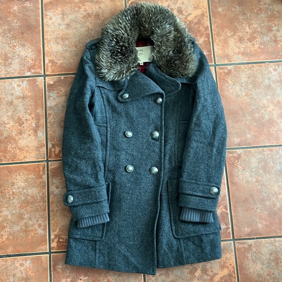 Aritzia Jackets & Blazers - Aritzia Community Wool Peacoat